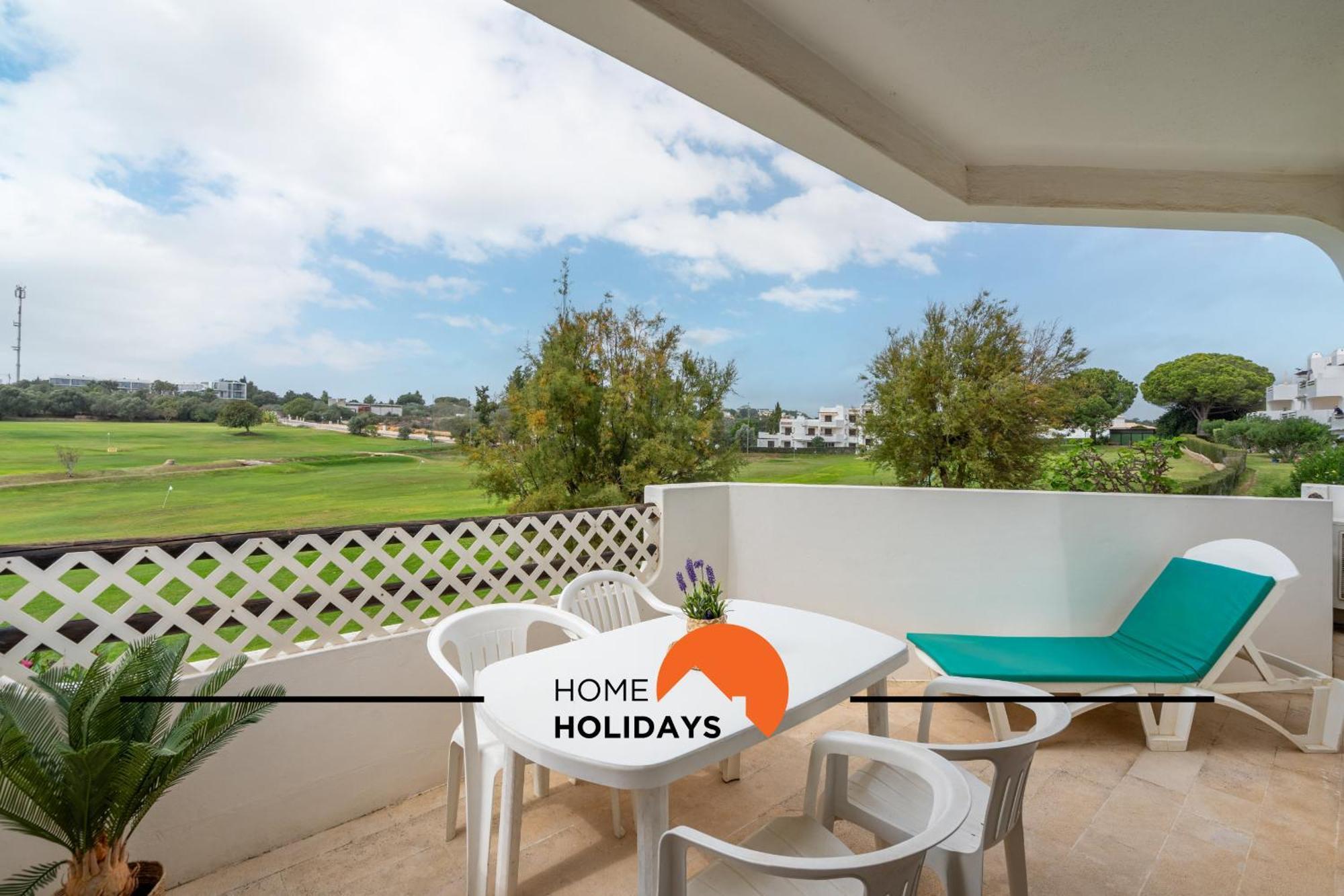 #174 T2 Em Zona Tranquila By Holidays Apartment *